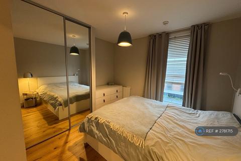 undefined, Water Lane, Kingston Upon Thames, KT1
