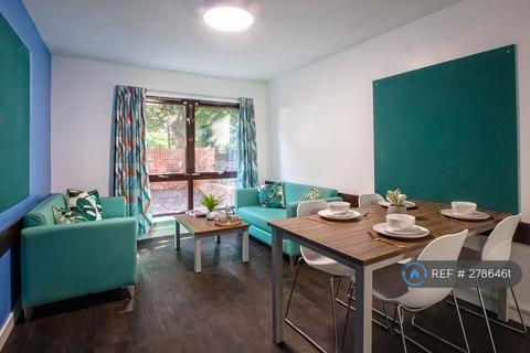 undefined, Kelvinhaugh Street, Glasgow, G3