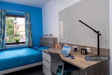 undefined, Kelvinhaugh Street, Glasgow, G3