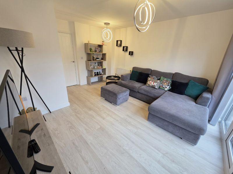 Lounge Additional