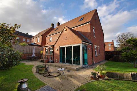 5 bedroom detached house for sale, Shearwater Road, Apsley