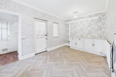 2 bedroom semi-detached house for sale, Willows Avenue, Hull