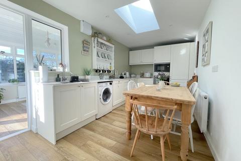 2 bedroom detached bungalow for sale, Caroline Close, Wivenhoe, CO7