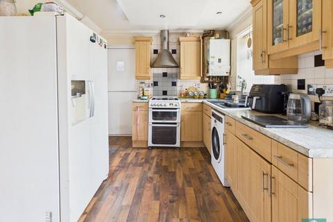 3 bedroom semi-detached house for sale, Fontwell Lane, Oldham OL1