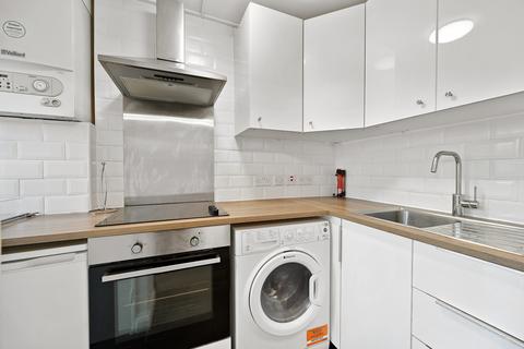 1 bedroom flat for sale, Ashbourne Court, N12