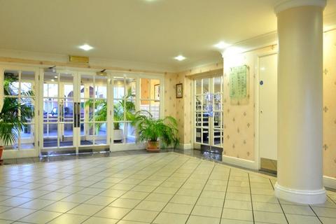1 bedroom flat to rent, Kings Lodge, HA4