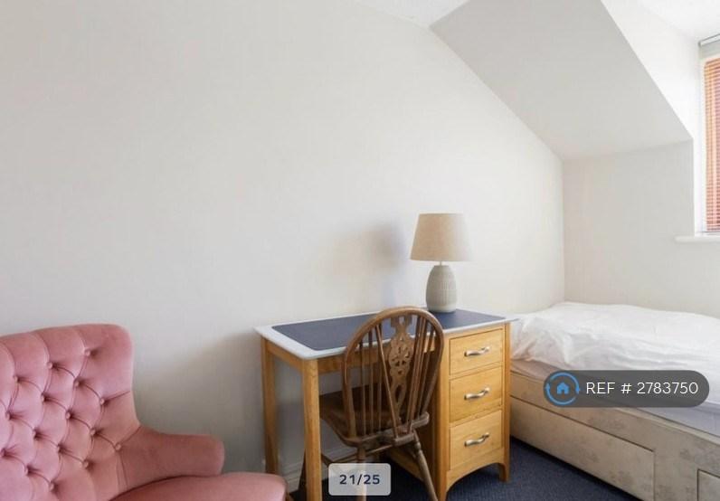 Single (a) 2nd Floor