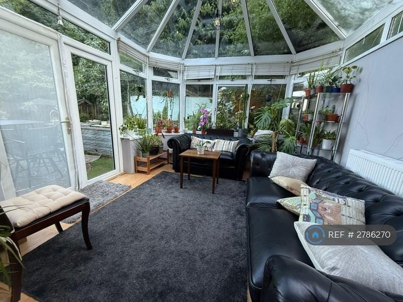 Conservatory Room