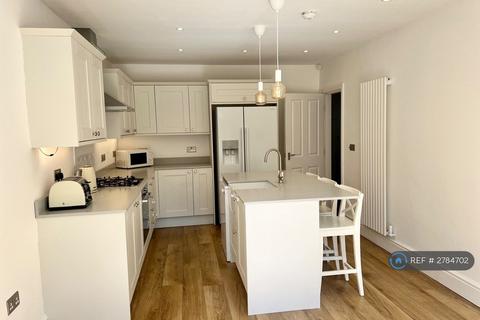 2 bedroom flat to rent, Headingley, Leeds, LS6