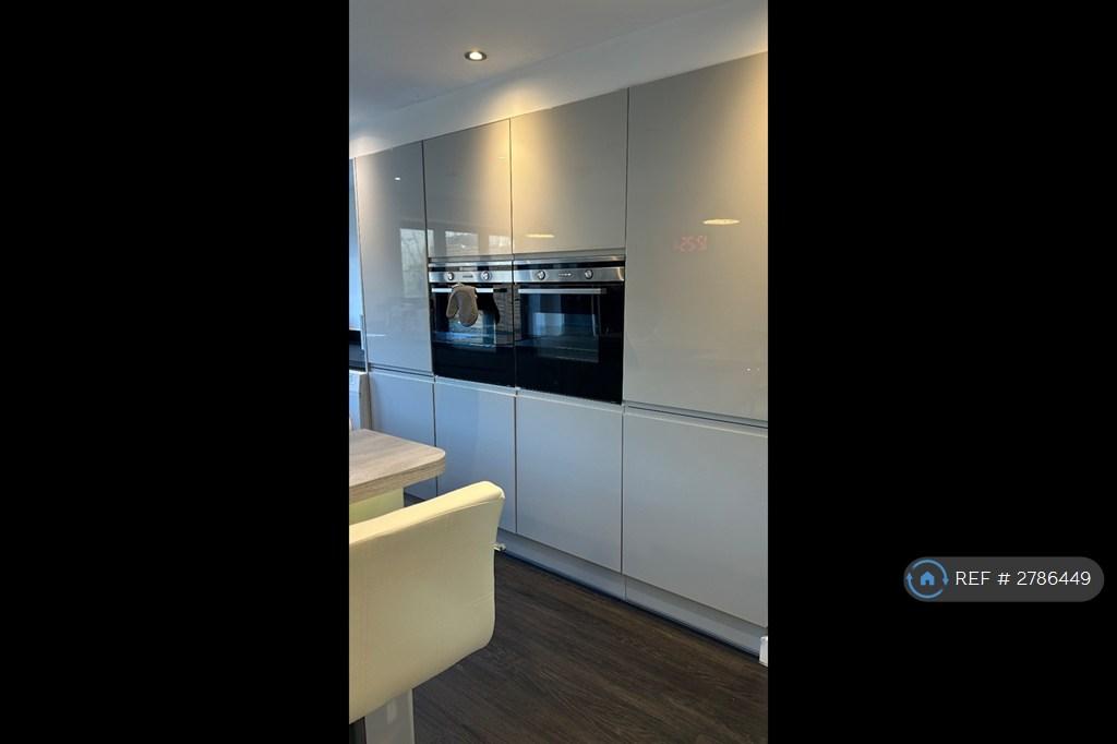 Oven