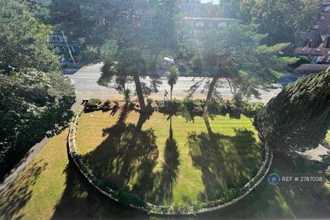 1 bedroom flat to rent, Hollenden, Branksome, Poole, BH12
