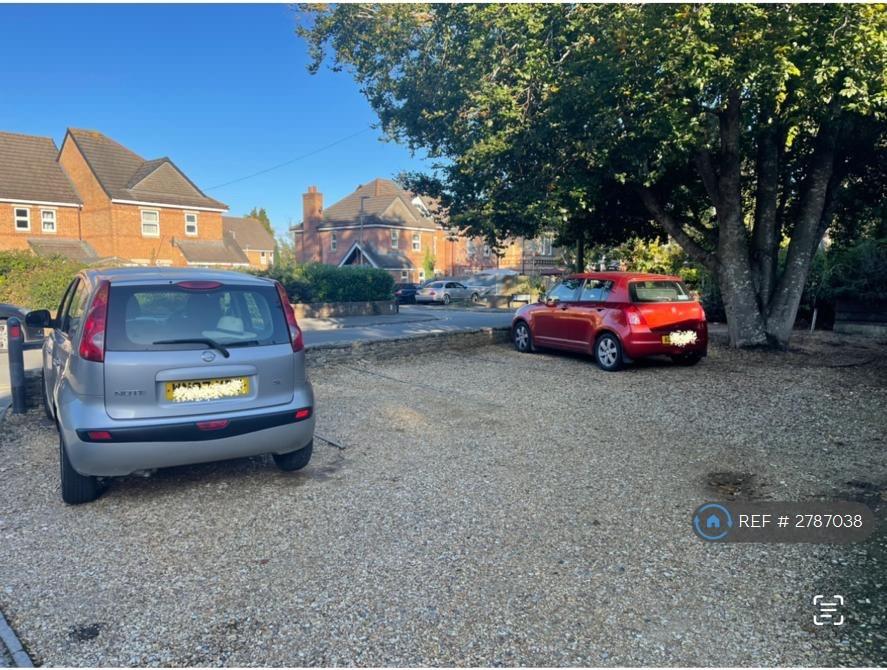 Communal Parking 3