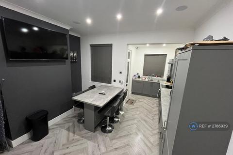 undefined, West View, Kippax, Leeds, LS25