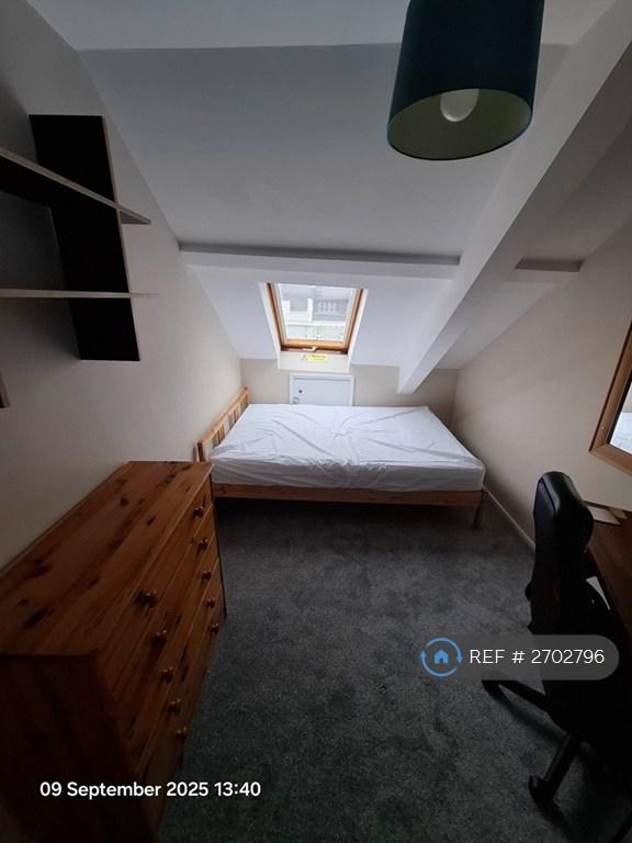 Room 4