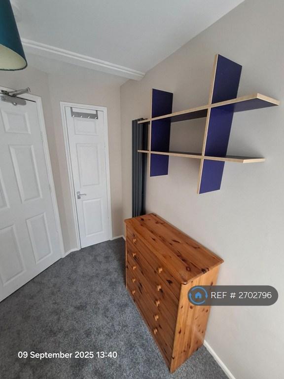 Room 4