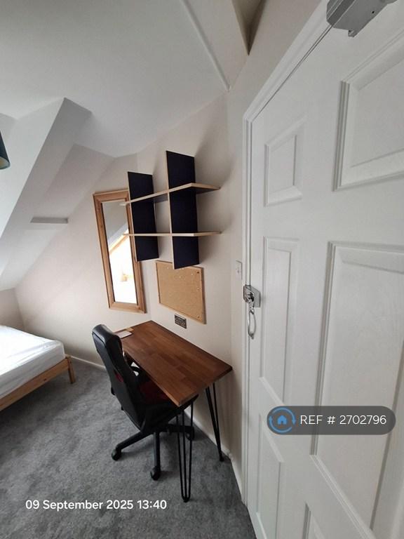 Room 4