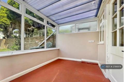 undefined, Queens Avenue, Watford, WD18