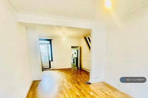 undefined, Queens Avenue, Watford, WD18