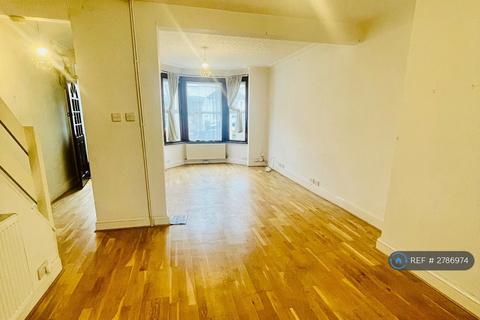 undefined, Queens Avenue, Watford, WD18