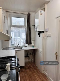 3 bedroom terraced house to rent, Hollings Road, Bradford, BD8