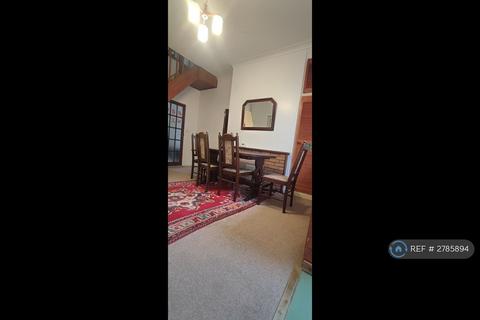 2 bedroom terraced house to rent, Silverdale Road, Bolton, BL1