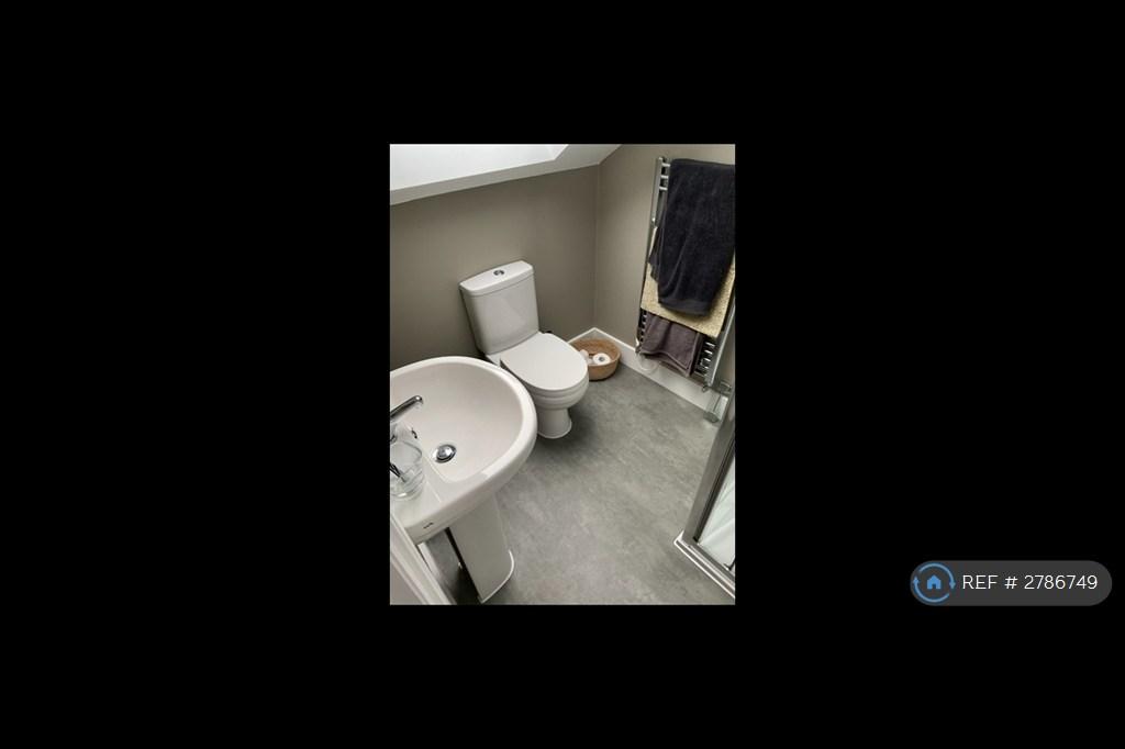 Master Ensuite