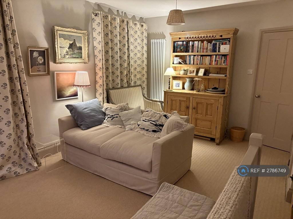 Second Bedroom/Sitting Room