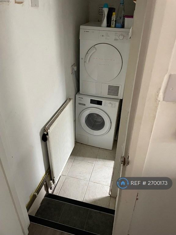Washing Machine &amp; Dryer
