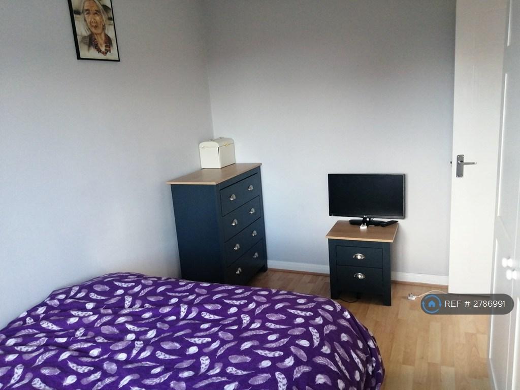 Bedroom 2 (Double)