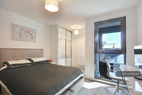 1 bedroom flat to rent, Westgate House, Brentford, TW8