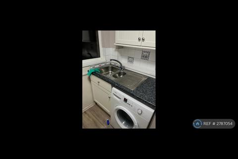 undefined, Hillfield, Hatfield, AL10