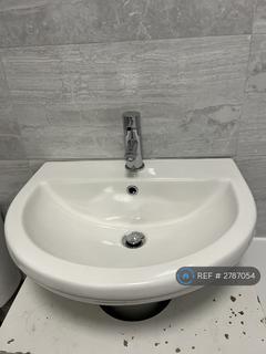undefined, Hillfield, Hatfield, AL10