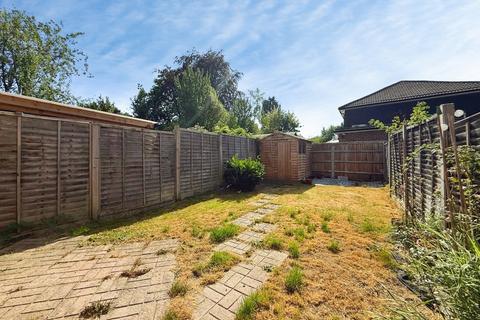 3 bedroom semi-detached house for sale, Pinewood Avenue, Crowthorne, Berkshire