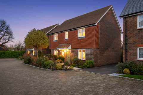 undefined, Chestnut Drive, Pulborough RH20