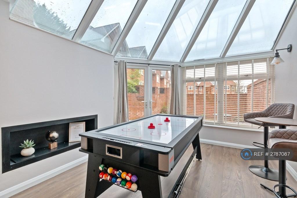 Games Area - Air Hockey