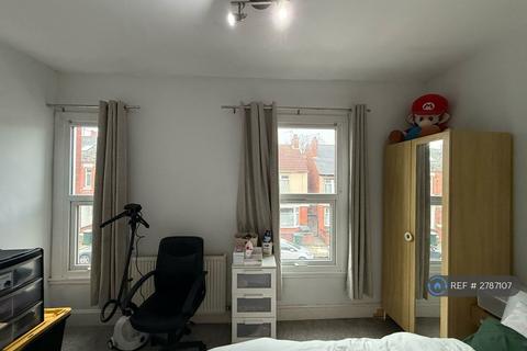 4 bedroom terraced house to rent, Kensington Road, Coventry, CV5