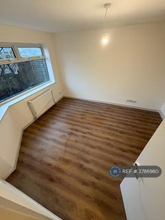 4 bedroom end of terrace house to rent, Priory Gardens, Dartford, DA1