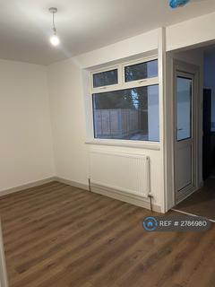 4 bedroom end of terrace house to rent, Priory Gardens, Dartford, DA1