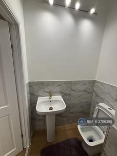 undefined, Cowper St, Northampton, NN1