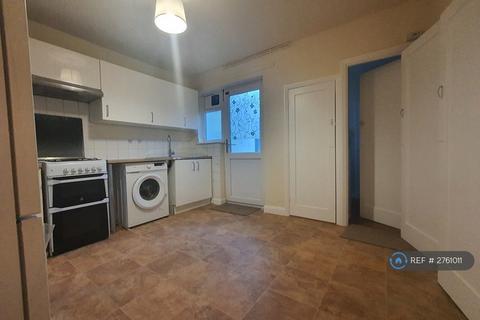 4 bedroom terraced house to rent, Tudor Road, Hayes, UB3