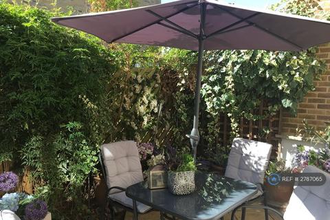 2 bedroom terraced house to rent, St Anns Crescent, London, SW18