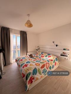 2 bedroom flat to rent, Charles Sevright Way, London, NW7