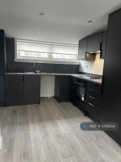 2 bedroom terraced house to rent, Allanfauld Road, Glasgow, G67