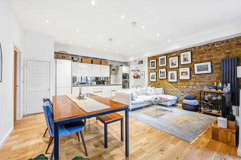 1 bedroom apartment to rent, Battersea Park Road, SW11