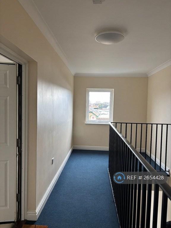 Hallway/Stairwell