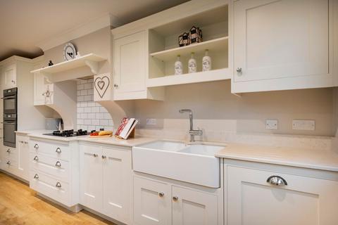 undefined, Telford Crescent, Woodley, RG5