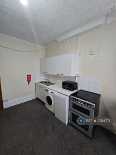 undefined, Bowes Road, London, N13