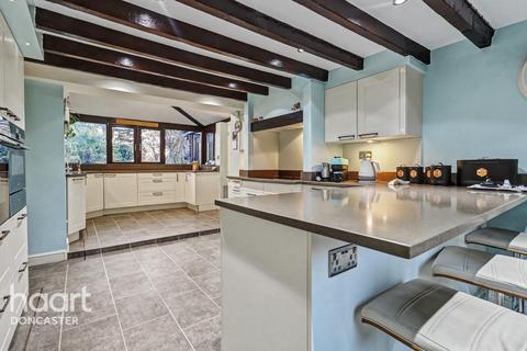 4 bedroom detached house for sale, High Street, Wroot, Doncaster
