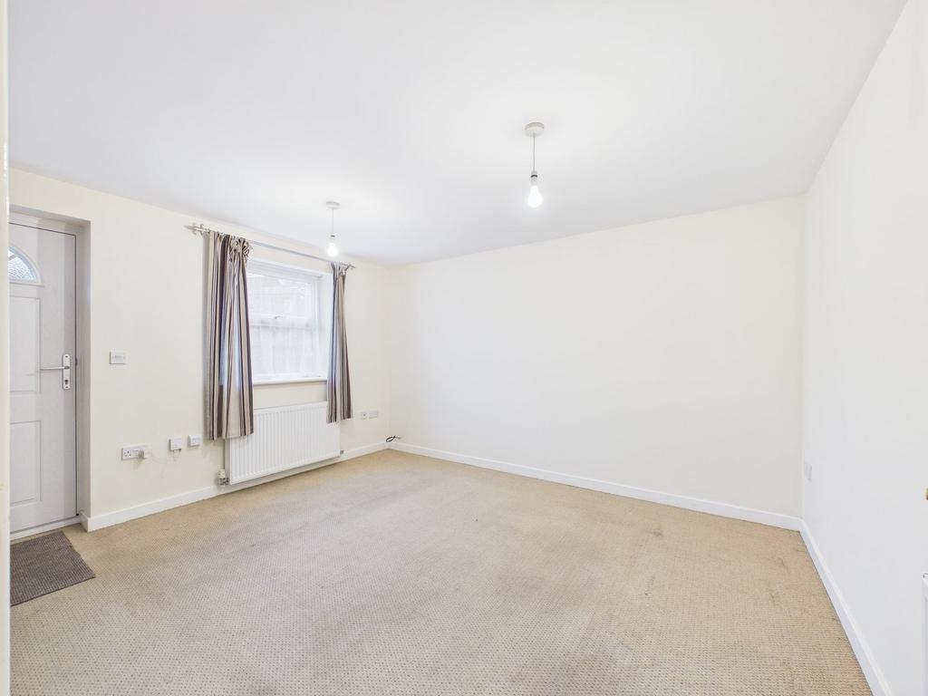 Open plan lounge &amp; kitchen