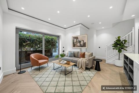3 bedroom maisonette for sale, Teal Street, London, SE10